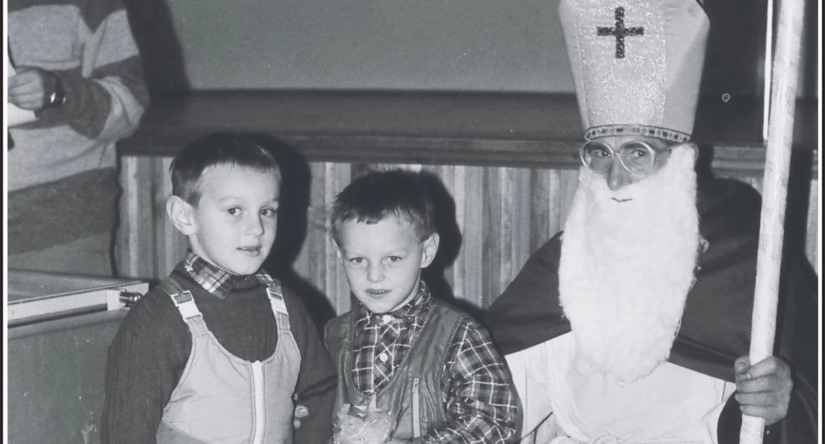 Perły Myślenic, Perły Myślenic Dolne Przedmieście Święty Mikołaj odwiedzał odwiedza grzeczne dzieci - zdjęcie, fotografia