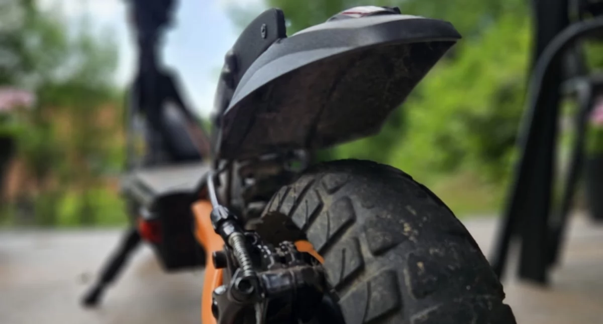 Komunikaty policji, Policja Myślenice zasady dotyczą użytkowników elektrycznych hulajnóg Przypominamy przepisy apelujemy zdrowy rozsądek - zdjęcie, fotografia