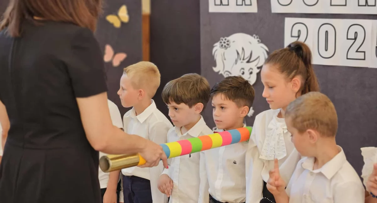 Edukacja szkoły, Gmina Myślenice uczniów pierwsze życiu rozpoczęcie szkolnego [GALERIA ZDJĘĆ] - zdjęcie, fotografia