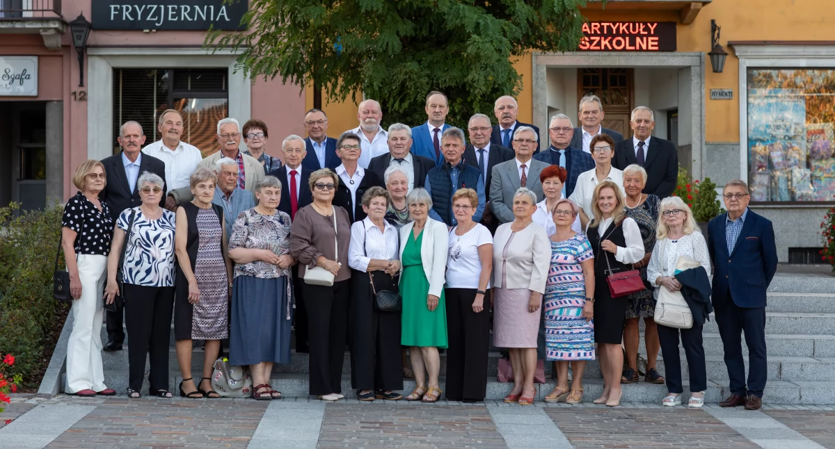 Mieszkańcy , Pół wieku zdawaliśmy egzamin maturalny - zdjęcie, fotografia