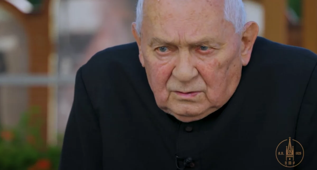 Mieszkańcy , Myślenice Radni zdecydowali prałat Karol Jarosz Honorowym Obywatelem Gminy Myślenice Tytuł Zasłużony Gminy Myślenice powędrował księżnej Augusty Montleart - zdjęcie, fotografia