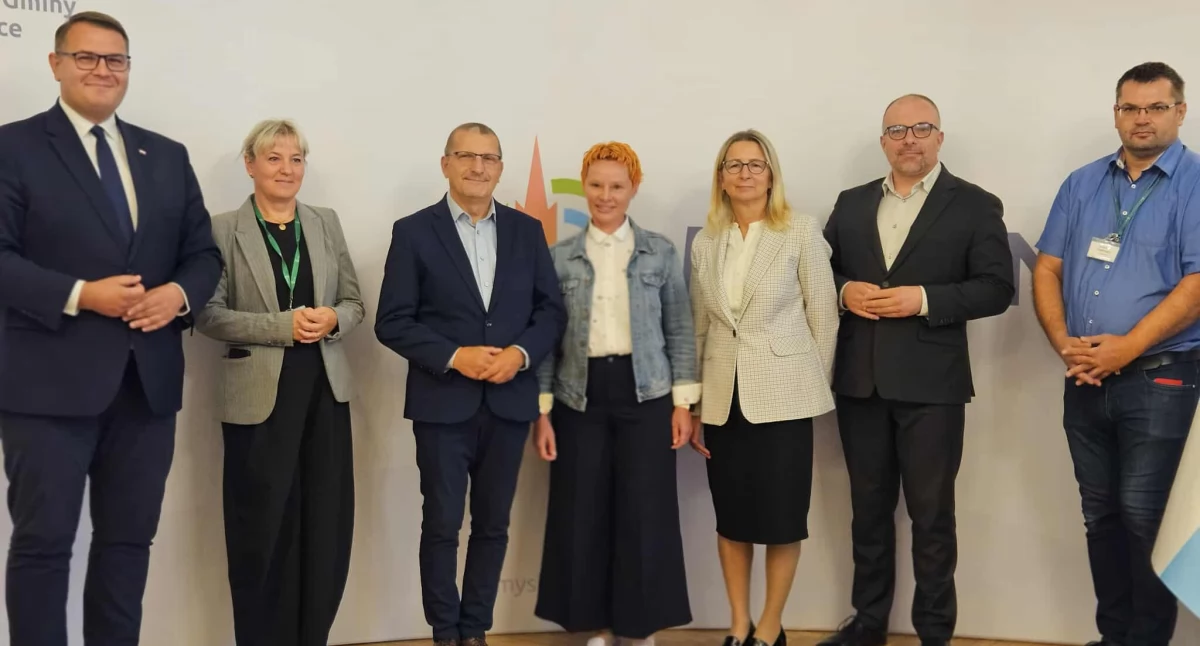 Edukacja szkoły, Gmina Myślenice realizujemy kolejny ważny projekt naszych szkół uczniów - zdjęcie, fotografia