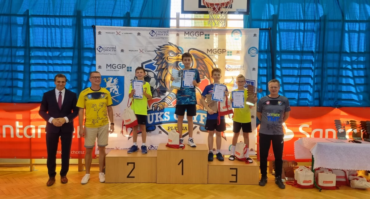 Pozostałe, Mistrzostwa Województwa Małopolskiego Badmintonie sukcesy zawodników Uklejna Myślenice - zdjęcie, fotografia