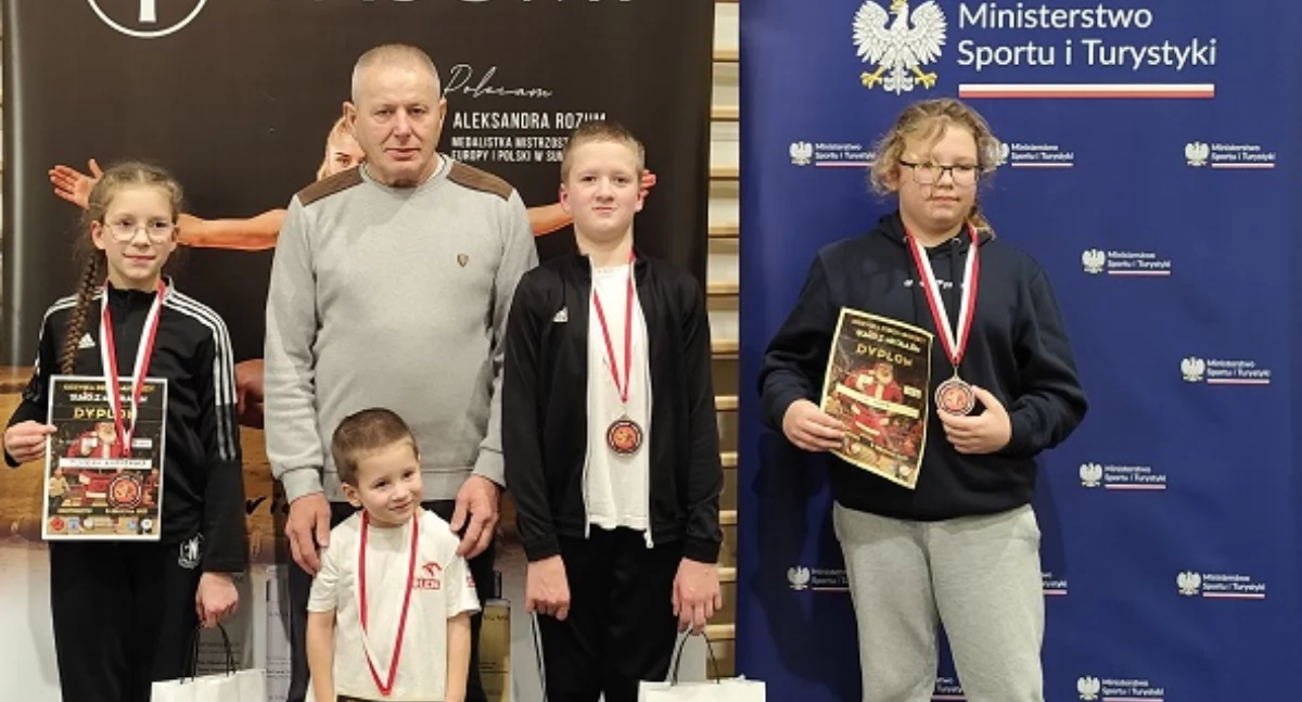 Pozostałe, Puchar Polski Juniorów Seniorów Igrzyska Dzieci Młodzieży Mikołajem udziałem zawodników Dalin Myślenice - zdjęcie, fotografia