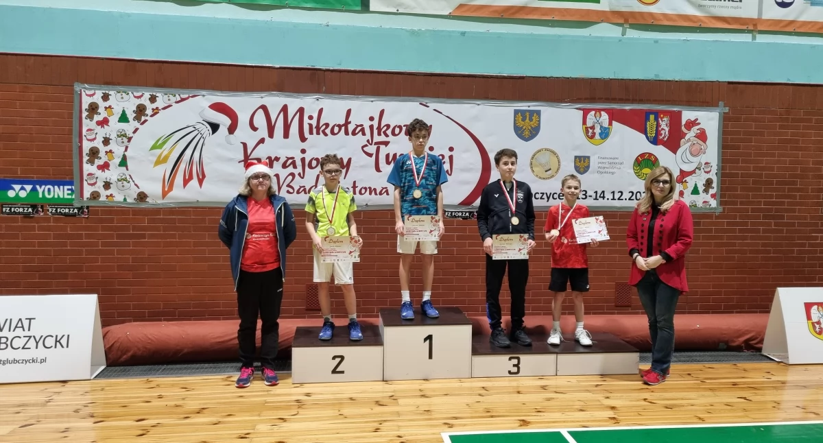 Pozostałe, Kacper Proszek zdobywa brązowe medale Klubowych Mistrzostwach Polski Badmintonie - zdjęcie, fotografia