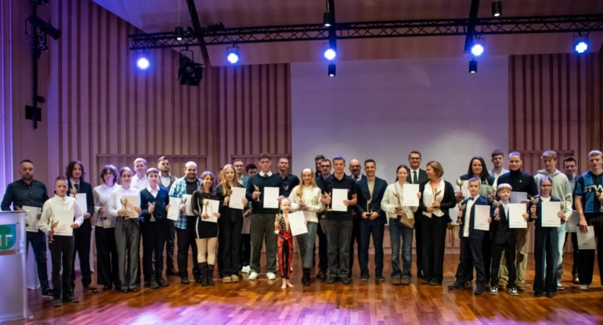 Mieszkańcy , Myślenice Myślenicka Mistrzów Sportu Nagrody burmistrza dziedzinie kultury fizycznej sportu - zdjęcie, fotografia