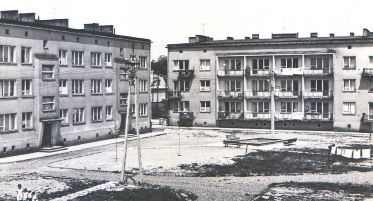 Perły Myślenic, Perły Myślenic Osiedle bloków mieszkalnych sprzed ponad - zdjęcie, fotografia