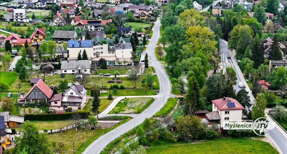 Inwestycje, droga Macioski Trzemeśni gotowa Mieszkańcy zyskali bezpieczny dojazd - zdjęcie, fotografia