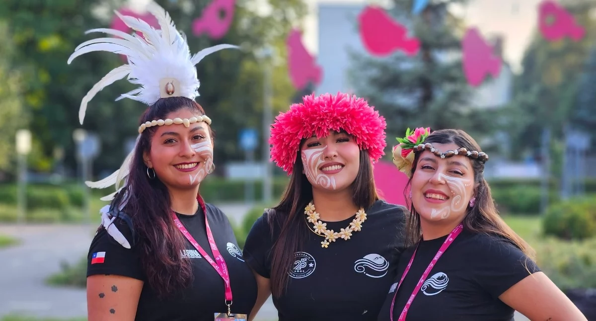 Folklor i tradycja, Folklor tylko dużej scenie Warsztaty koncerty potańcówka Myślenicach - zdjęcie, fotografia