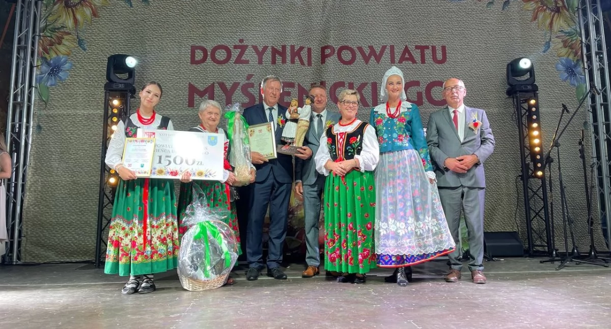 Folklor i tradycja, Zwycięski wieniec Krzeczowa Dożynki Powiatowe odbędą gminie Lubień [GALERIA ZDJĘĆ] - zdjęcie, fotografia