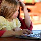 child-g5c83795b5_1920
