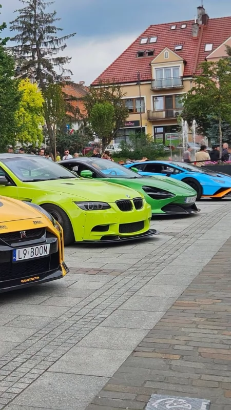  Piknik charytatywno-motoryzacyjny z Lamborghini, Ferrari, McLaren i innymi unikatowymi samochodami! Przejedź się i spełnij marzenia z Fundacją FunAndDrive Dzieciom!