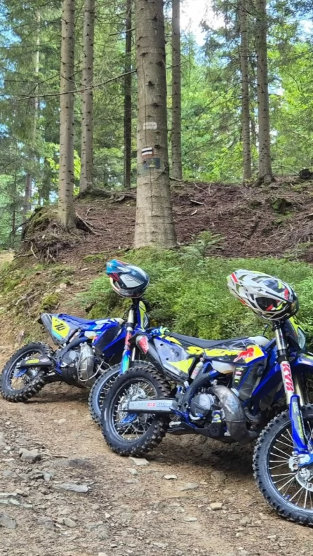 Ranny komendant Straży Leśnej podczas kontroli motocyklistów w lasach Nadleśnictwa Myślenice [ROZMOWA Z NADLEŚNICZYM]