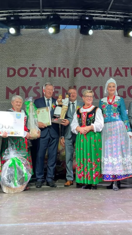 Zwycięski wieniec z Krzeczowa. Za rok Dożynki Powiatowe odbędą się w gminie Lubień [GALERIA ZDJĘĆ]