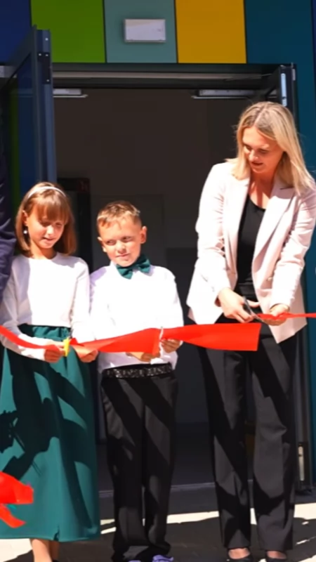 Nowy rok szkolny i nowe wnętrza szkoły w Krzywaczce. Budynek zyskał dodatkowe skrzydło a uczniowie dodatkowe przestrzenie 