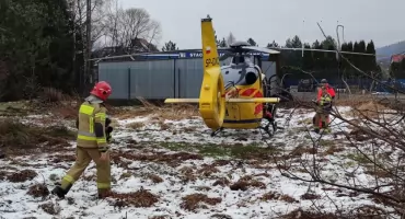 Krzczonów. Wypadek w warsztacie samochodowym- na miejsce zadysponowany został śmigłowiec LPR 