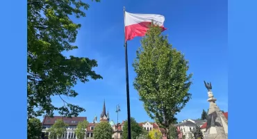 2 maja - Dzień Flagi Rzeczypospolitej Polskiej oraz Dzień Polonii i Polaków za Granicą