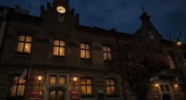Wejdź tam, gdzie na co dzień nie każdy zagląda. Noc Muzeów także w myślenickim magistracie ! 