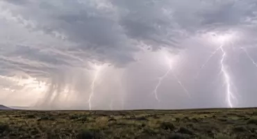 Ostrzeżenie meteorologiczne - burze którym miejscami mogą towarzyszyć bardzo silne opady deszczu