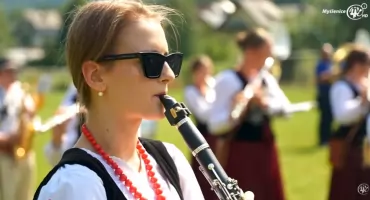 Orkiestry, regionalne smaki i beskidzka tradycja. XVI Biesiada Orkiestr Dętych w Tenczynie